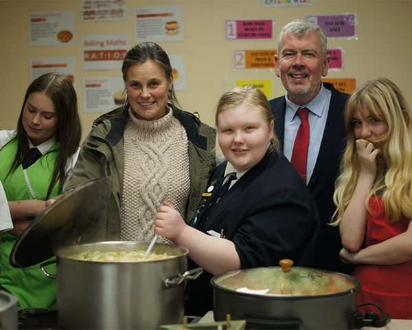 Pictured Left to right is Evie (Senior Eco Team), Beccy Murrell from Maundy Relief, Amy (Eco Team), Mr Jones St Christopher’s Headmaster and Amy (Senior Eco Team) all pupils from Year 10.